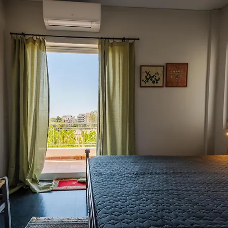 Apartment Spacious In Kavouri *