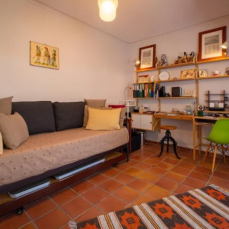 Spacious In Kavouri Athens